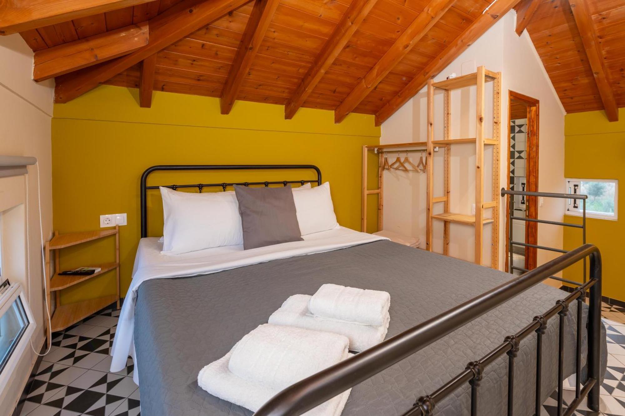 Spedion Villa - Near To Sea Villas With Heated Swimming Pool Γύθειο Δωμάτιο φωτογραφία